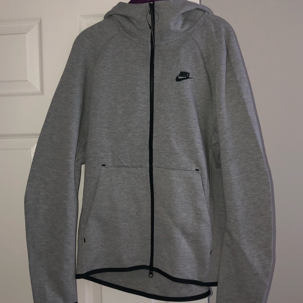 Men’s Nike Tech Hoodie Small